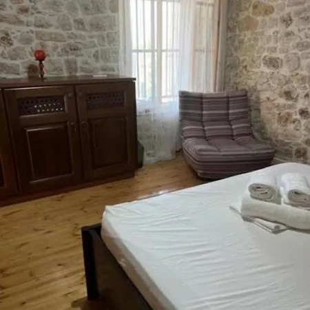 Polyxeni Apartamento