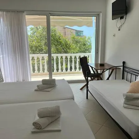 Apartment Polyxeni Qeparo