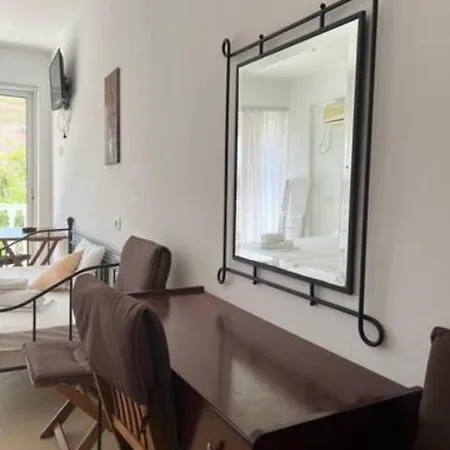 Polyxeni Apartment