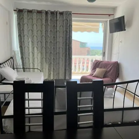 Apartment Polyxeni Qeparo