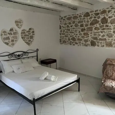 Apartment Polyxeni